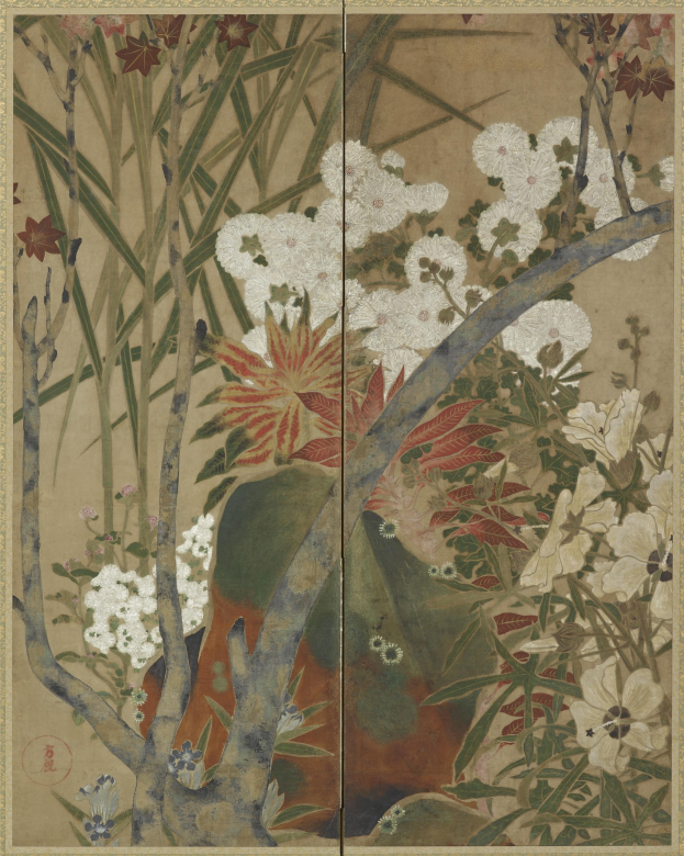 Japanischer Faltbildschirm mit einer detaillierten Malerei von leuchtenden Blumen und Pflanzen in einer üppigen Landschaft.