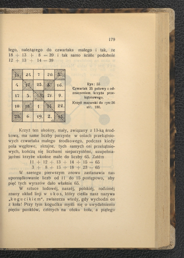 Offenes Buch mit einem Kreuzworträtsel auf einer Fläche, enthält Text und nummerierte Hinweise.