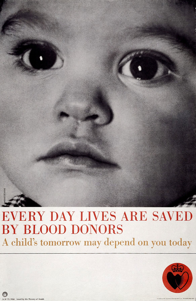 Plakat mit einem Kindergesicht in der Mitte, umgeben von fetter schwarzer Schrift, die lautet "Jeden Tag rettet Blutspenden Leben."