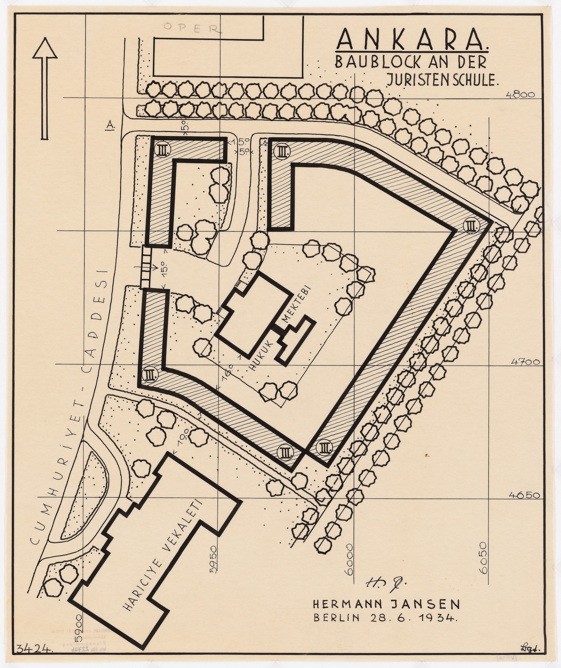 Black and white architectural site plan for the Ankara Baublock at the Juristen Schule in Berlin, showing the building layout and surrounding area with text annotations.