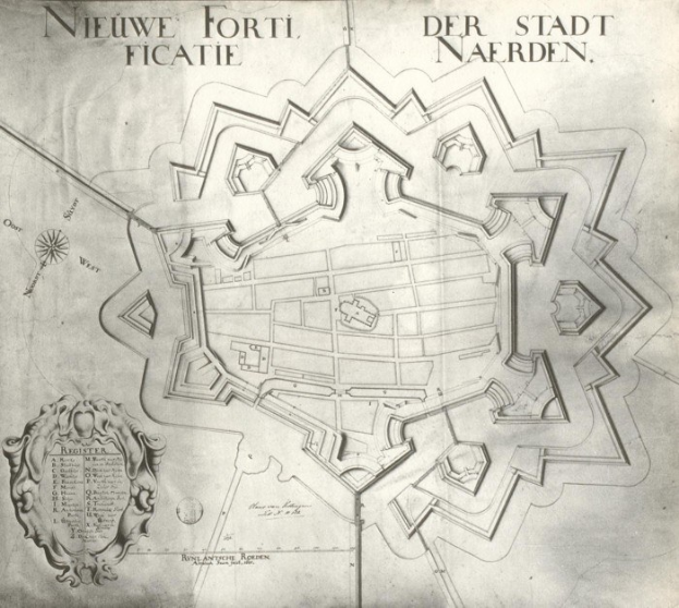 Detailed map of Niederlande, Germany, showing streets, buildings, and landmarks with accompanying text information.