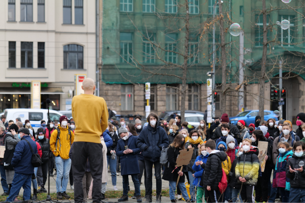 "Denk mit, nicht gegen!": Pro-Impf-Aktion wird live übertragen