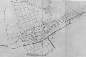 Ein detaillierter Schwarz-Weiß-Stadtplan mit Straßen, Gebäuden und anderen Merkmalen sowie Textbeschriftungen.