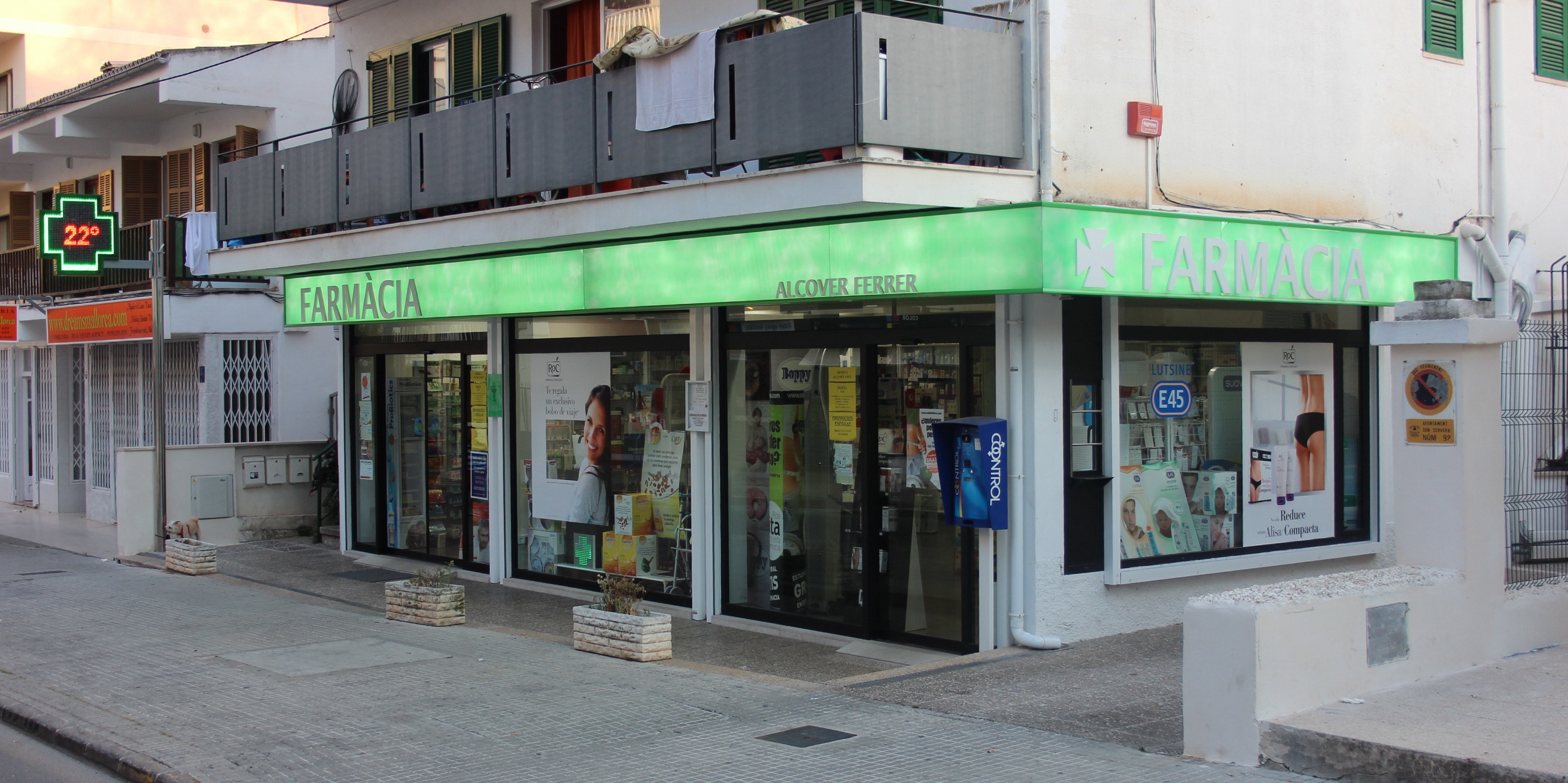 Café wird Pharmazie-Backoffice