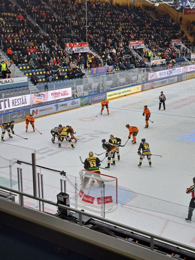 Pinguine-Test in Landshut - Buschmann verlängert in Krefeld - "Nach der Saison kommt die Saison"