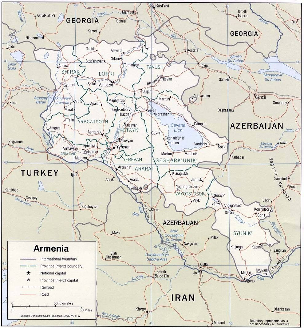 Detailierte Landkartenposter von Armenien und Aserbaidschan mit Grenzlinien, Städten und geografischen Merkmalen