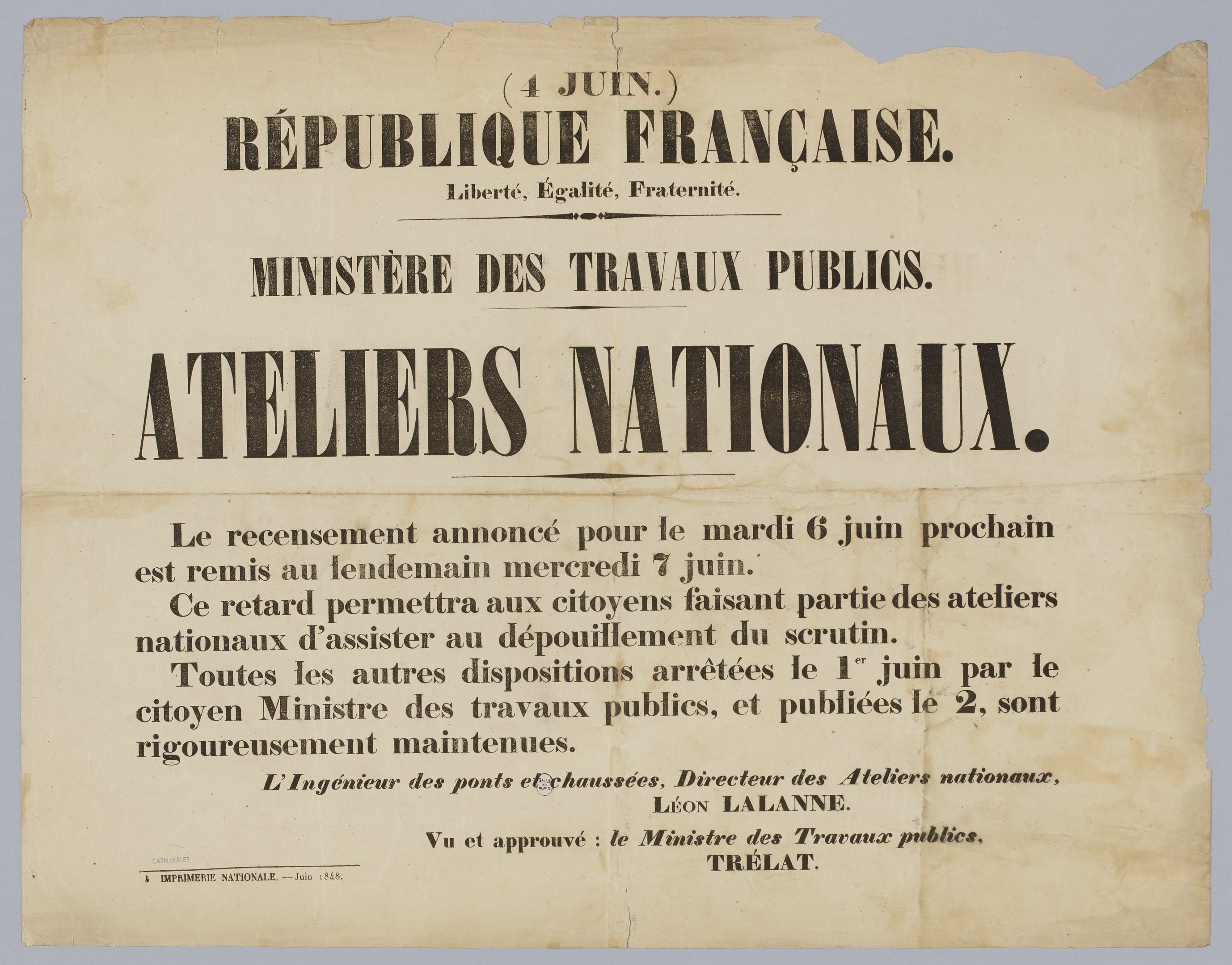 Paper with the text "Ateliers Nationalaux - République Française - Ministère des Travaux Publics" printed on it.